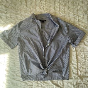 FRENCH CONNECTION size small summer button-down blouse with tie.